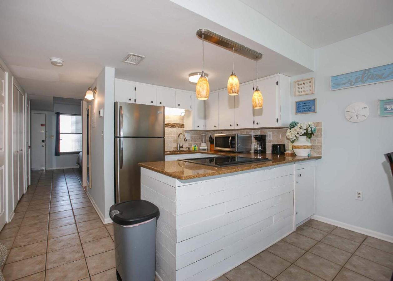 Island Winds West 477 By Albvr - Beachfront, Updated & Beautiful! Just Steps To The Beach & Hangout! Gulf Shores Exteriör bild